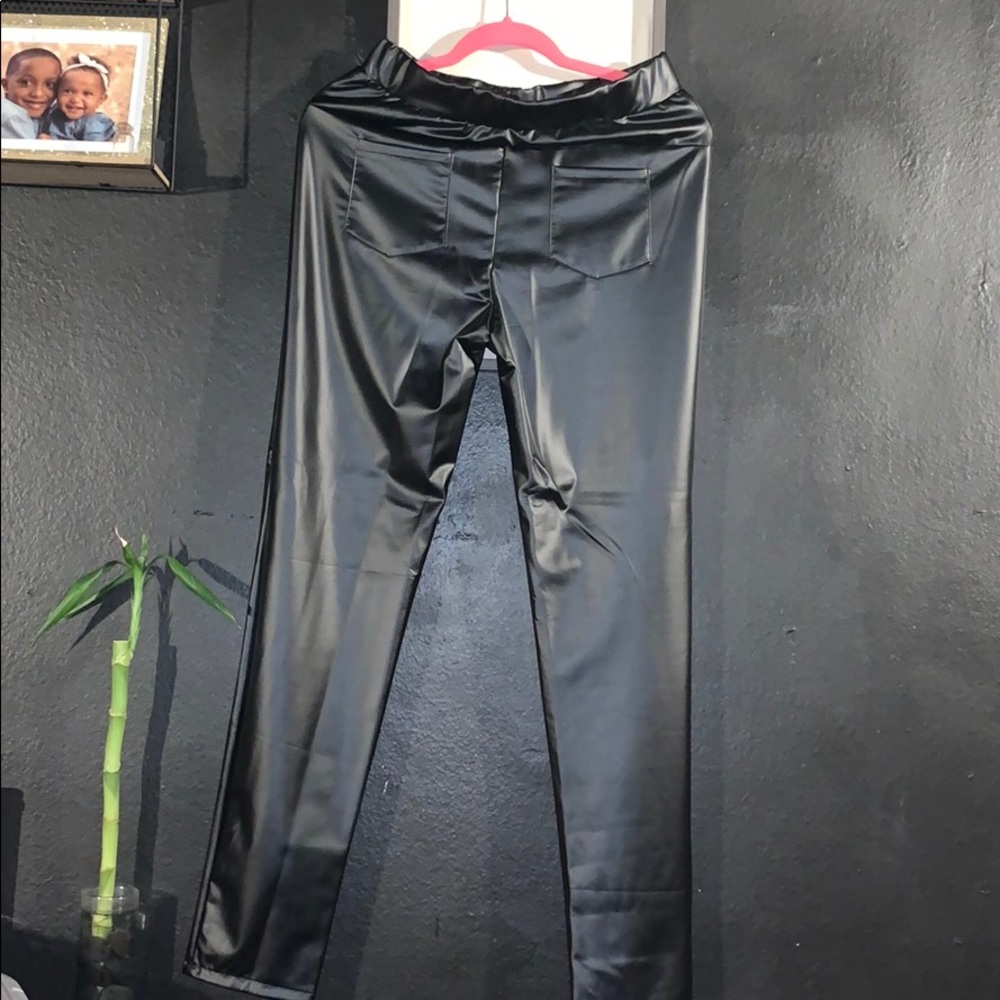 Pants - Picture 4 of 4